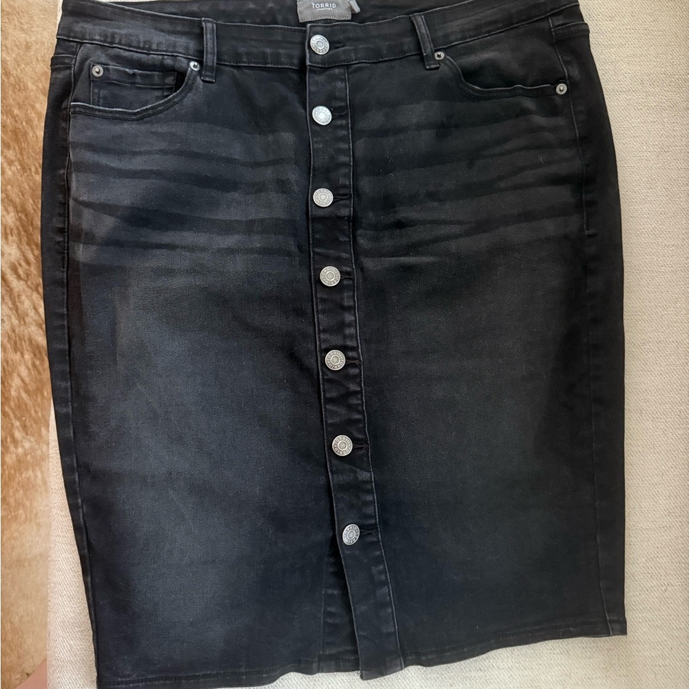 Torrid Black Pencil Skirt Knee-Length Casual